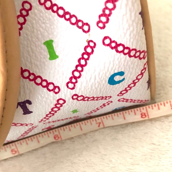 Justice Handbag - Picture 5 of 6